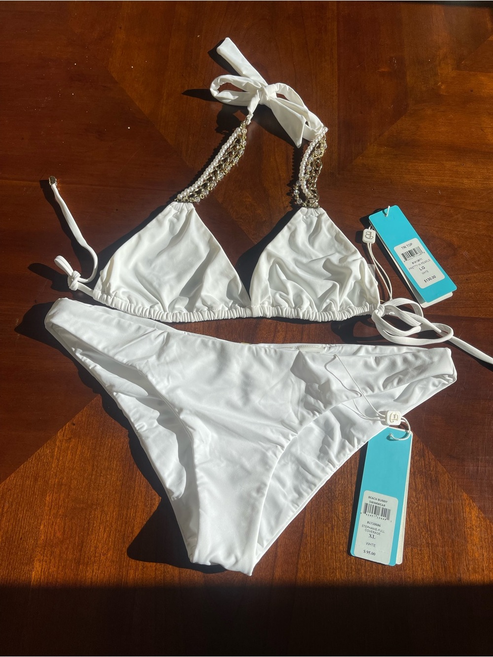 ON RESERVE FOR DIVADAR…NWT Pearl bikini set L TOP ONLY - Picture 2 of 9
